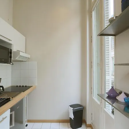 Bel appartement près de la place Plumereau